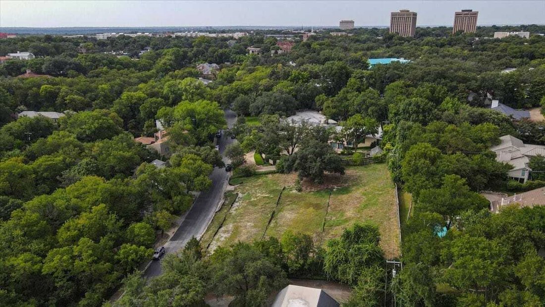 Land in Fort Worth, Texas, United States 1 - 17585962