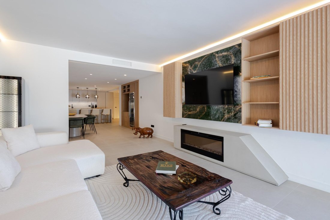 Apartment in Marbella, Andalusia, Spain 5 - 17574950