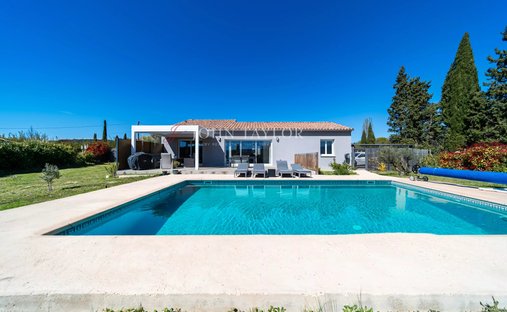 House in Gargas, Provence-Alpes-Côte d'Azur, France 1