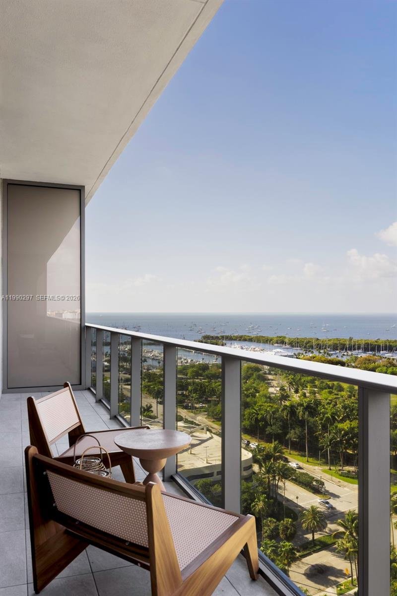 Condo in Miami, Florida, United States 3 - 17572480