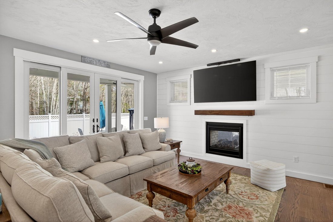 House in Mashpee, Massachusetts, United States 2 - 17573153