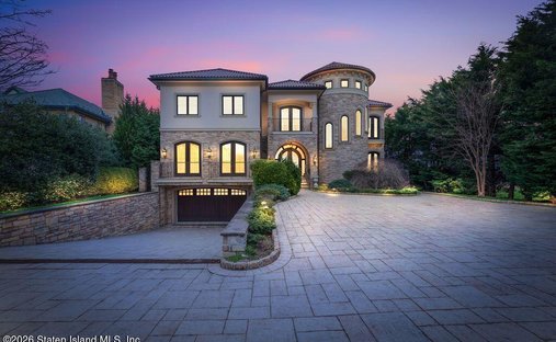 House in New York, New York, United States 1