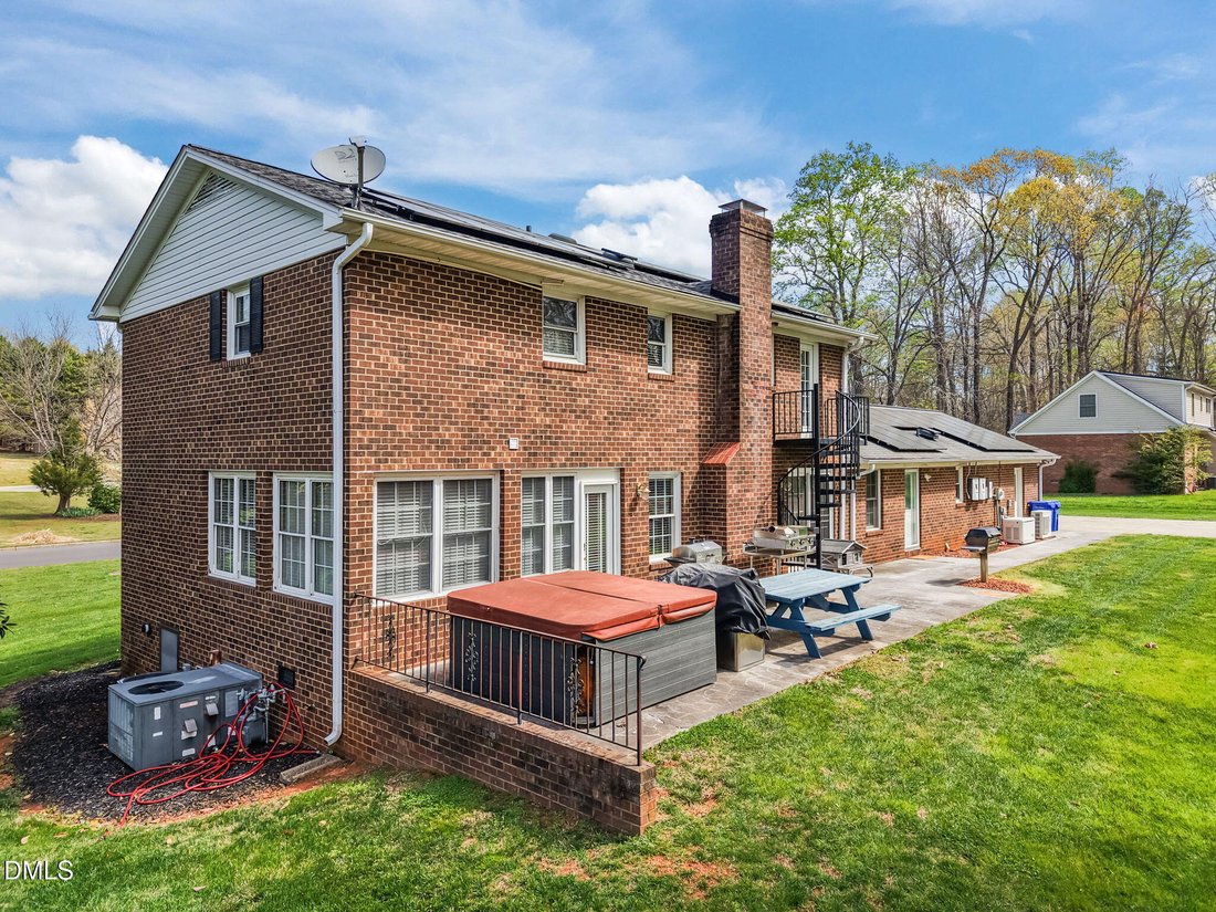 House in Mebane, North Carolina, United States 5 - 17574822