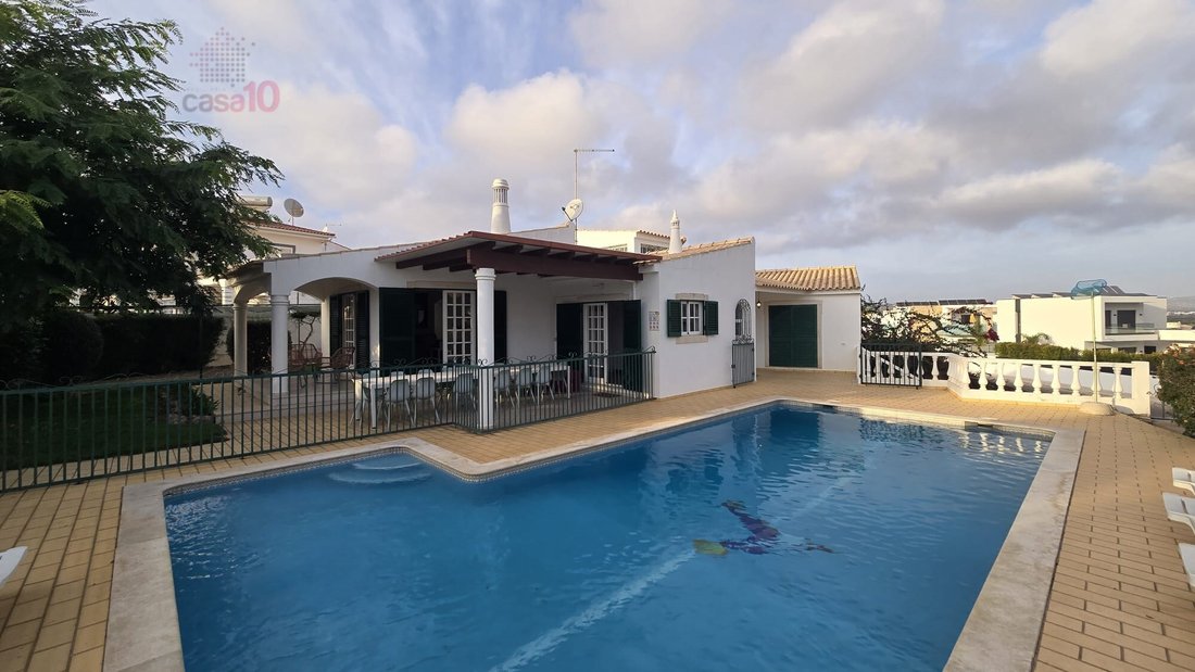 House in Olhos de Agua, Algarve, Portugal 1 - 17575247