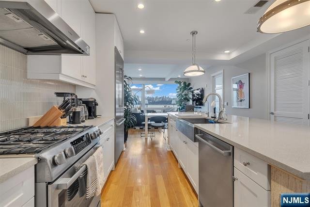 Condo in Edgewater, New Jersey, United States 2 - 17574368