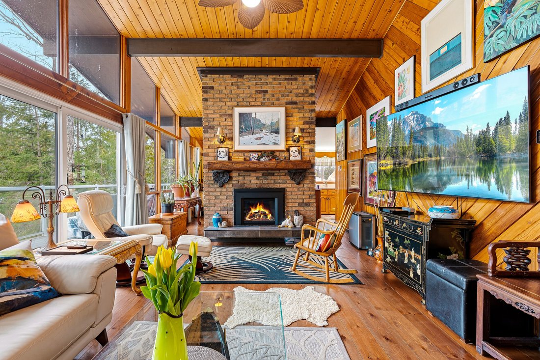 House in Lansdowne, Ontario, Canada 5 - 17575010