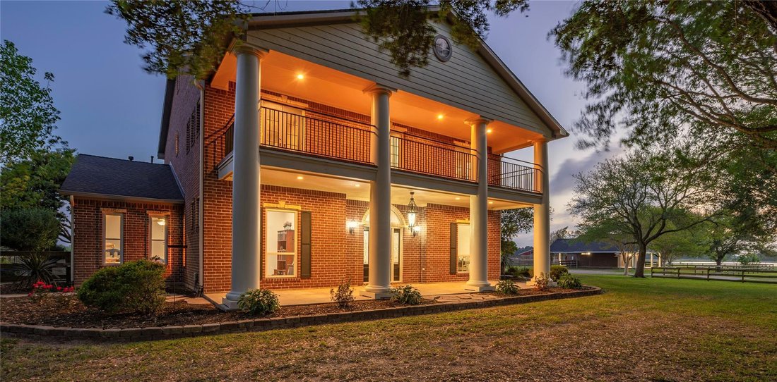 House in Dickinson, Texas, United States 2 - 17574962