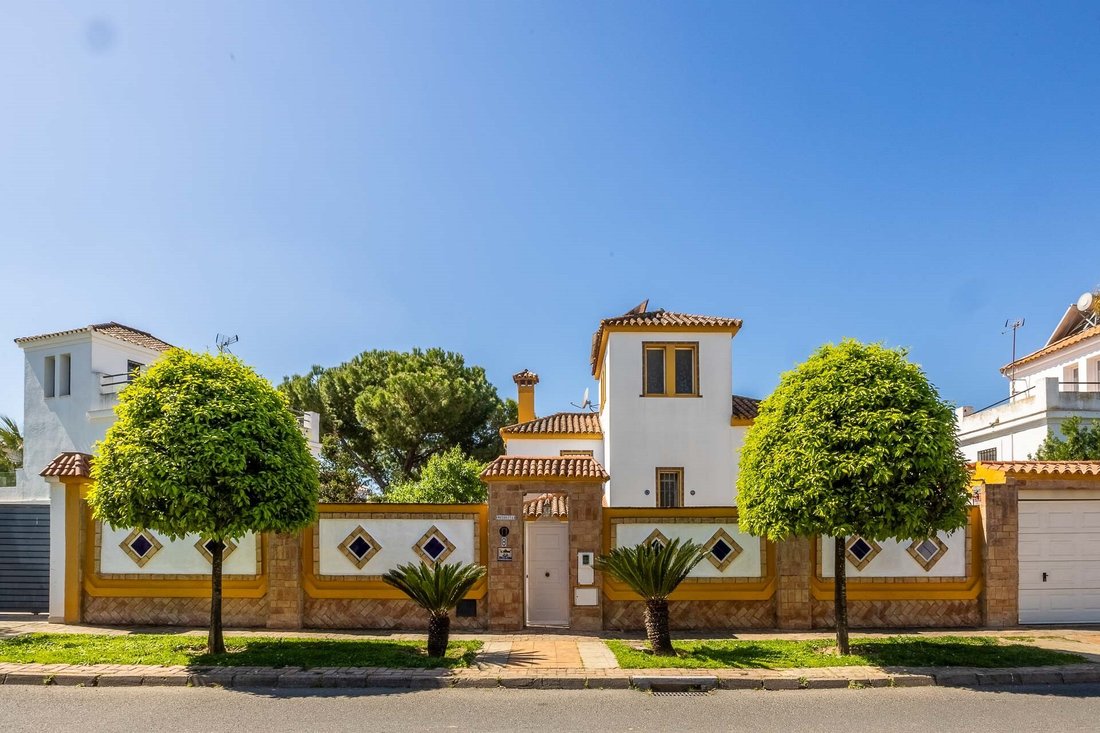 House in Mairena del Aljarafe, Andalusia, Spain 4 - 17575312
