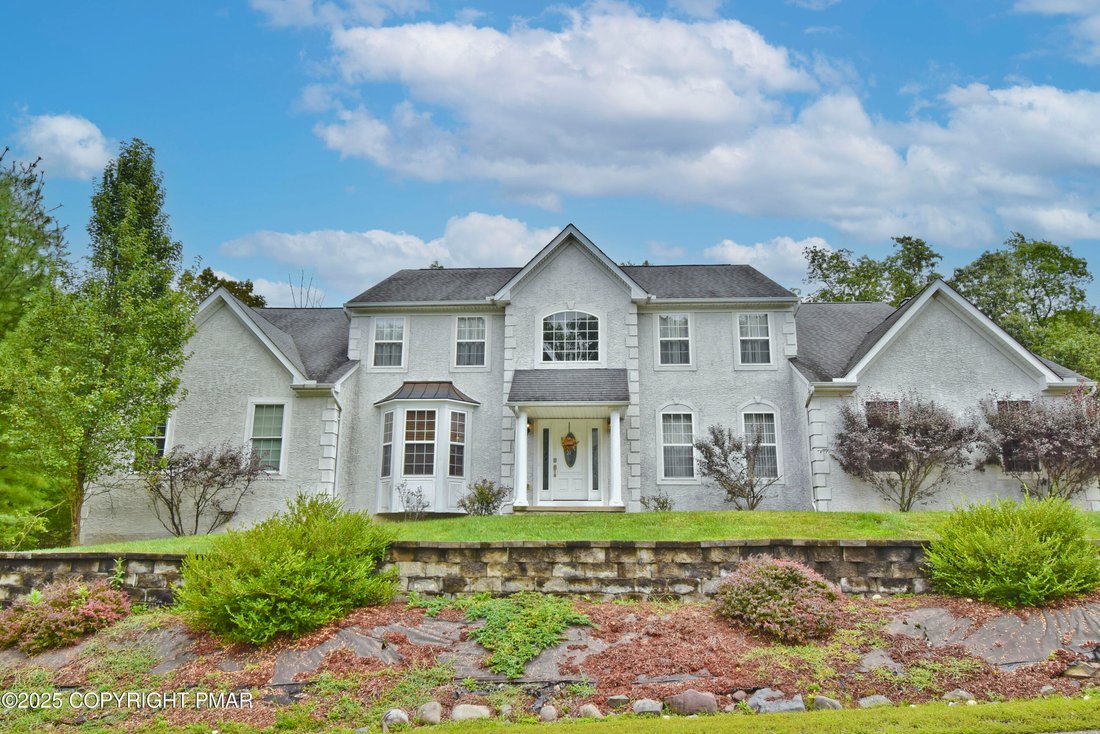 House in East Stroudsburg, Pennsylvania, United States 1 - 17574363