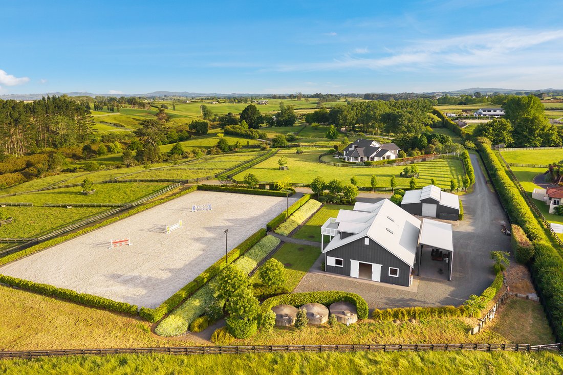 Country House in Karaka, Auckland, New Zealand 1 - 17575625