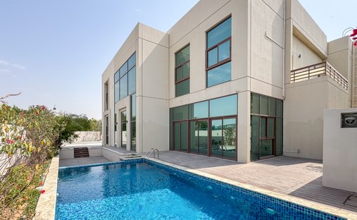 Villa in Dubai, Dubai, United Arab Emirates 1