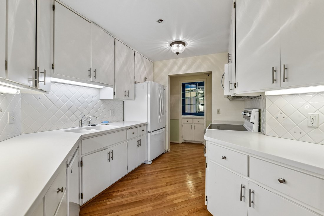 Condo in Wayzata, Minnesota, United States 3 - 17589896