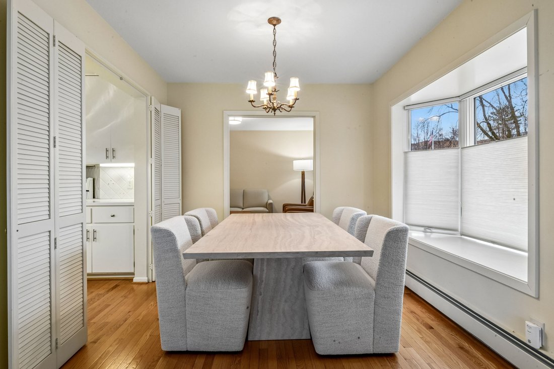 Condo in Wayzata, Minnesota, United States 5 - 17589896