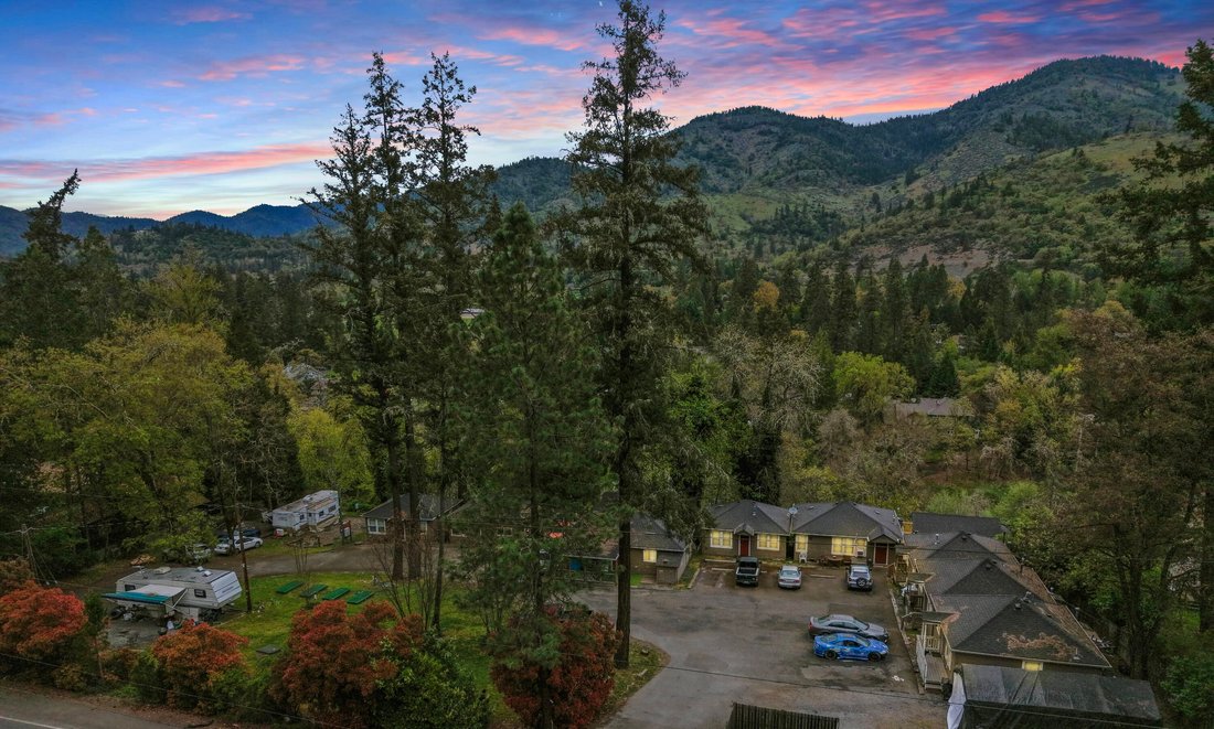 Grants Pass, Oregon, United States 1 - 17590523