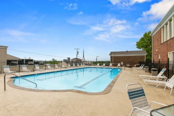 Townhouse in Forest Hills, Tennessee, United States 5 - 17591127