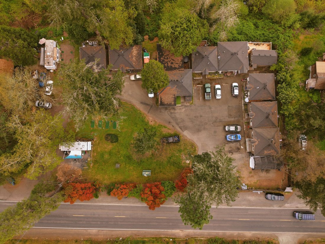 Grants Pass, Oregon, United States 2 - 17590523