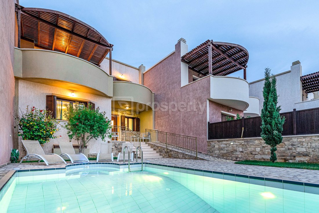 Villa in Community of Pefki, Analipsi Municipal Unit, Greece 1 - 17594398