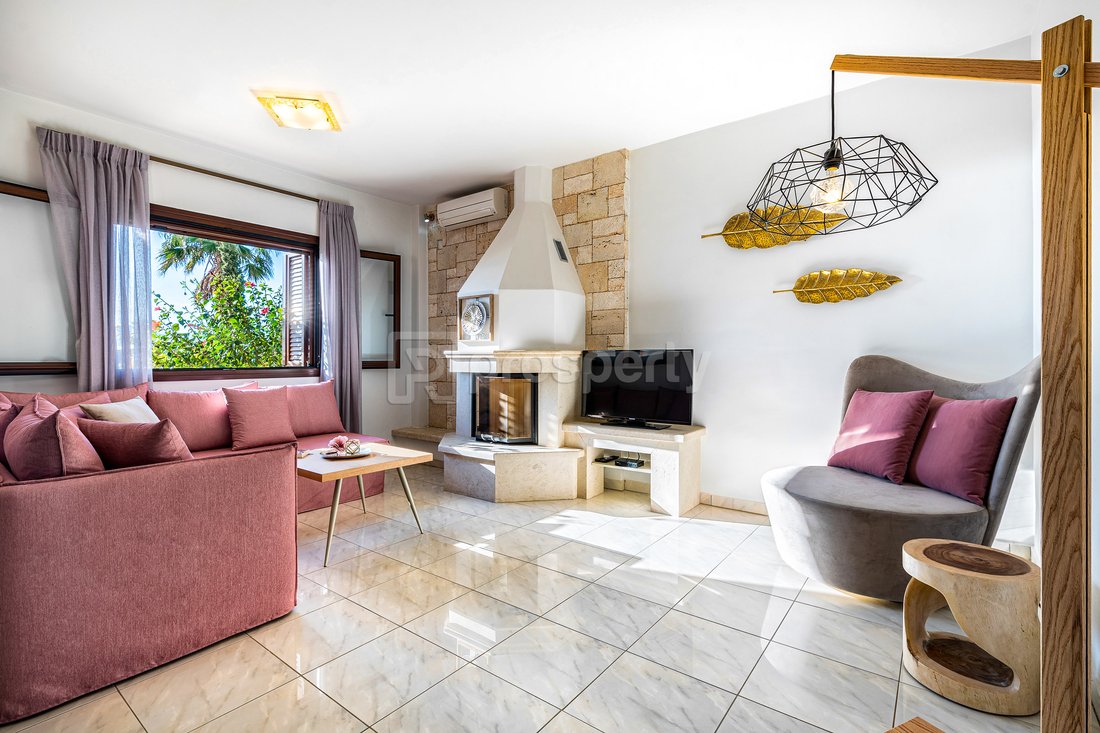 Villa in Community of Pefki, Analipsi Municipal Unit, Greece 3 - 17594398