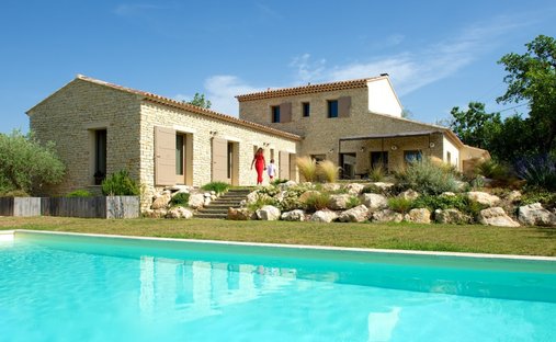 House in Saint-Restitut, Auvergne-Rhône-Alpes, France 1