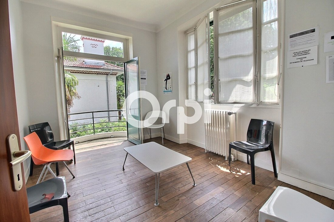 House in Pau, Nouvelle-Aquitaine, France 2 - 17596021