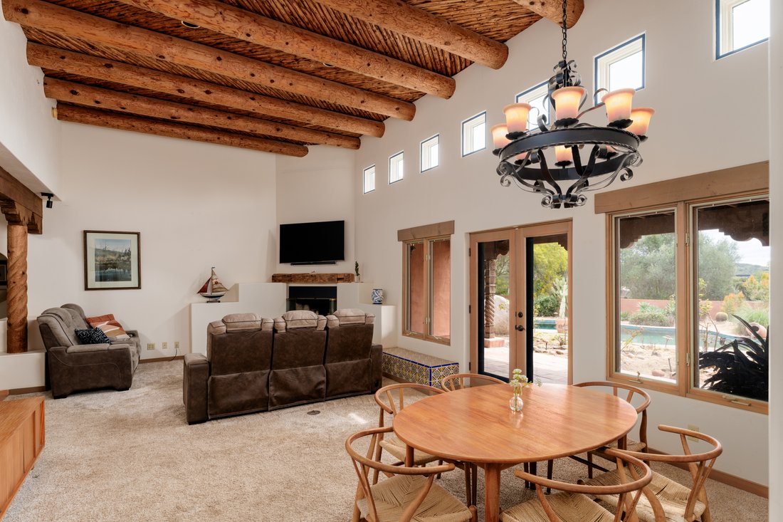Rancho Santa Fe, California, United States 5 - 17595924