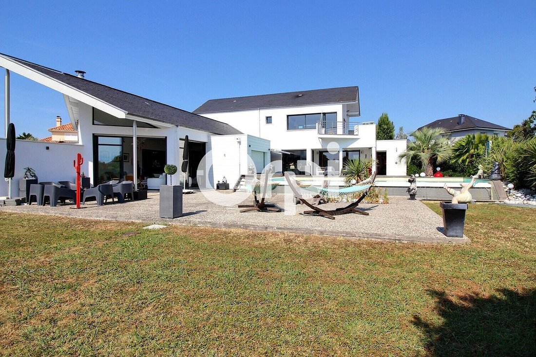 House in Idron, Nouvelle-Aquitaine, France 2 - 17596073