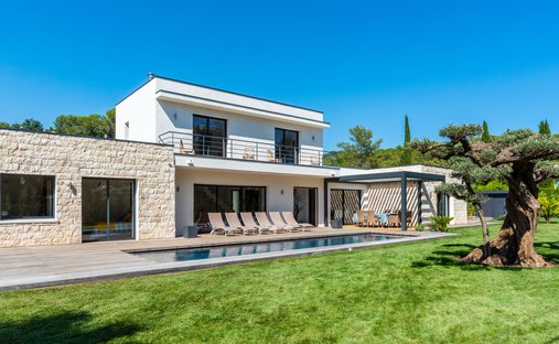 House in Aigaliers, Occitania, France 1