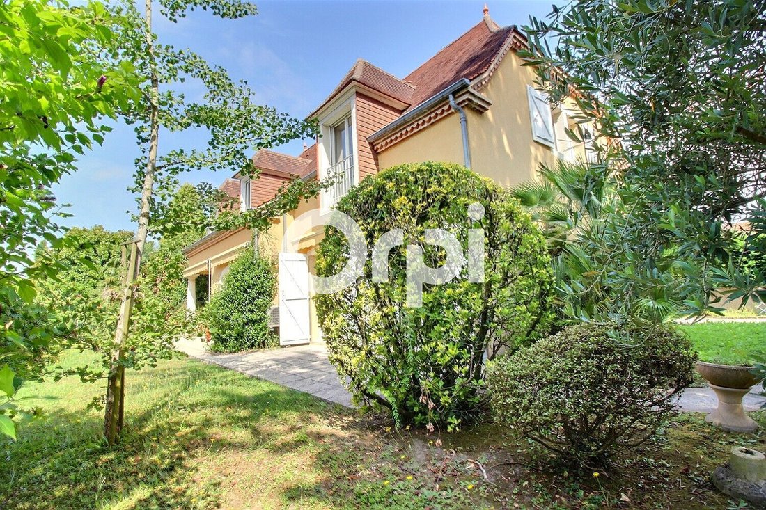 House in Pau, Nouvelle-Aquitaine, France 1 - 17596042