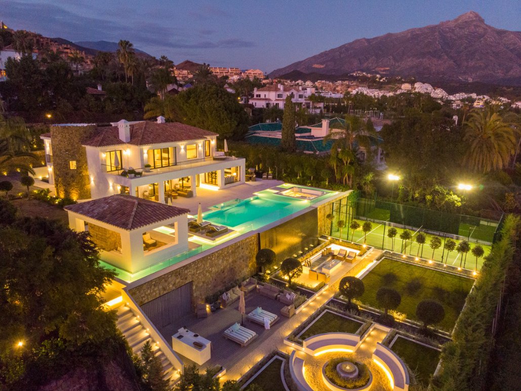 Villa in Marbella, Andalusia, Spain 1 - 17595290