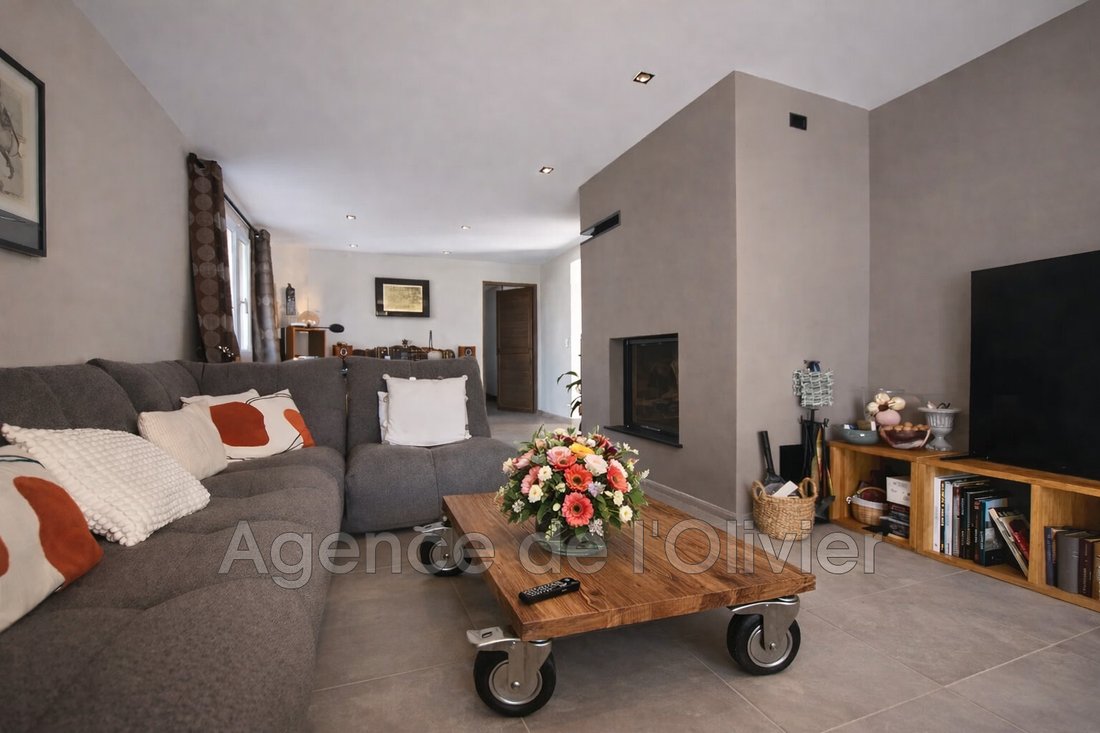 Villa in Le Rouret, Provence-Alpes-Côte d'Azur, France 5 - 17562831