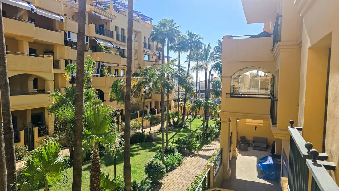 Apartment in San Pedro de Alcantara, Andalusia, Spain 4 - 17594401