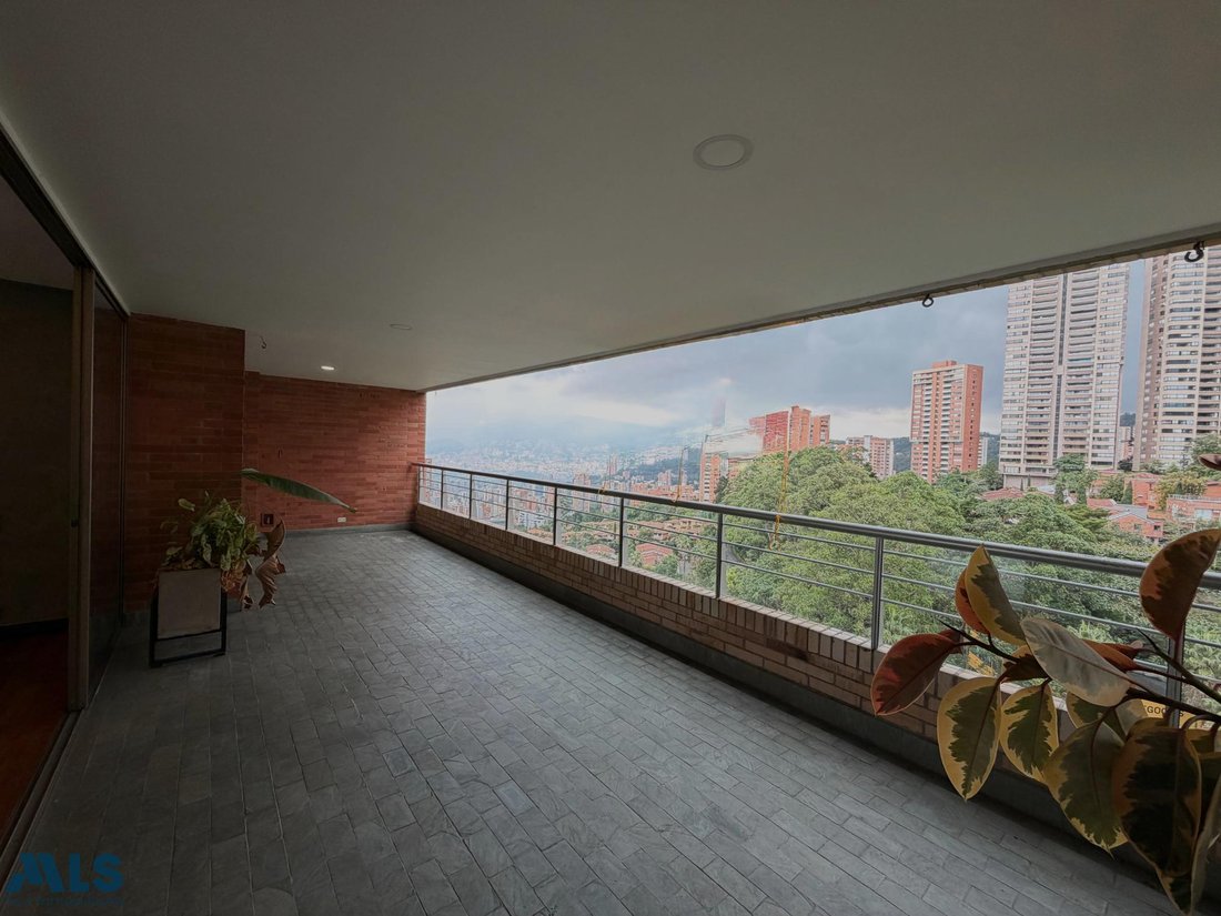 Apartment in Medellín, Antioquia, Colombia 1 - 17595217