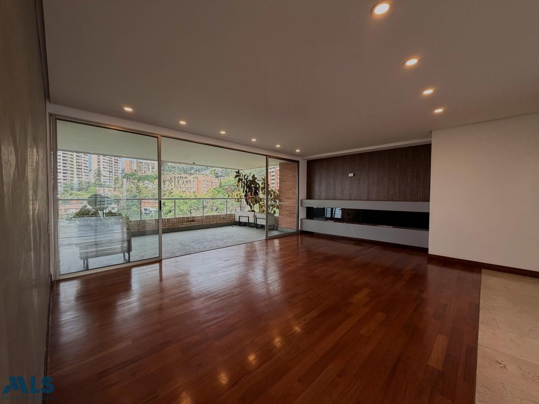 Apartment in Medellín, Antioquia, Colombia 5 - 17595217