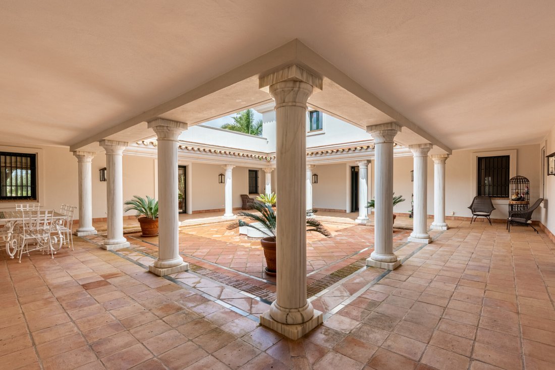 Villa in Sotogrande, San Roque, Andalusia 5 - 17594054
