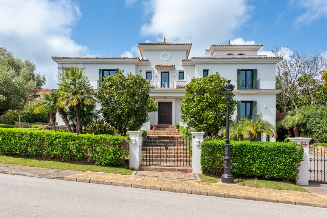 Villa in Sotogrande, San Roque, Andalusia 1 - 17594054