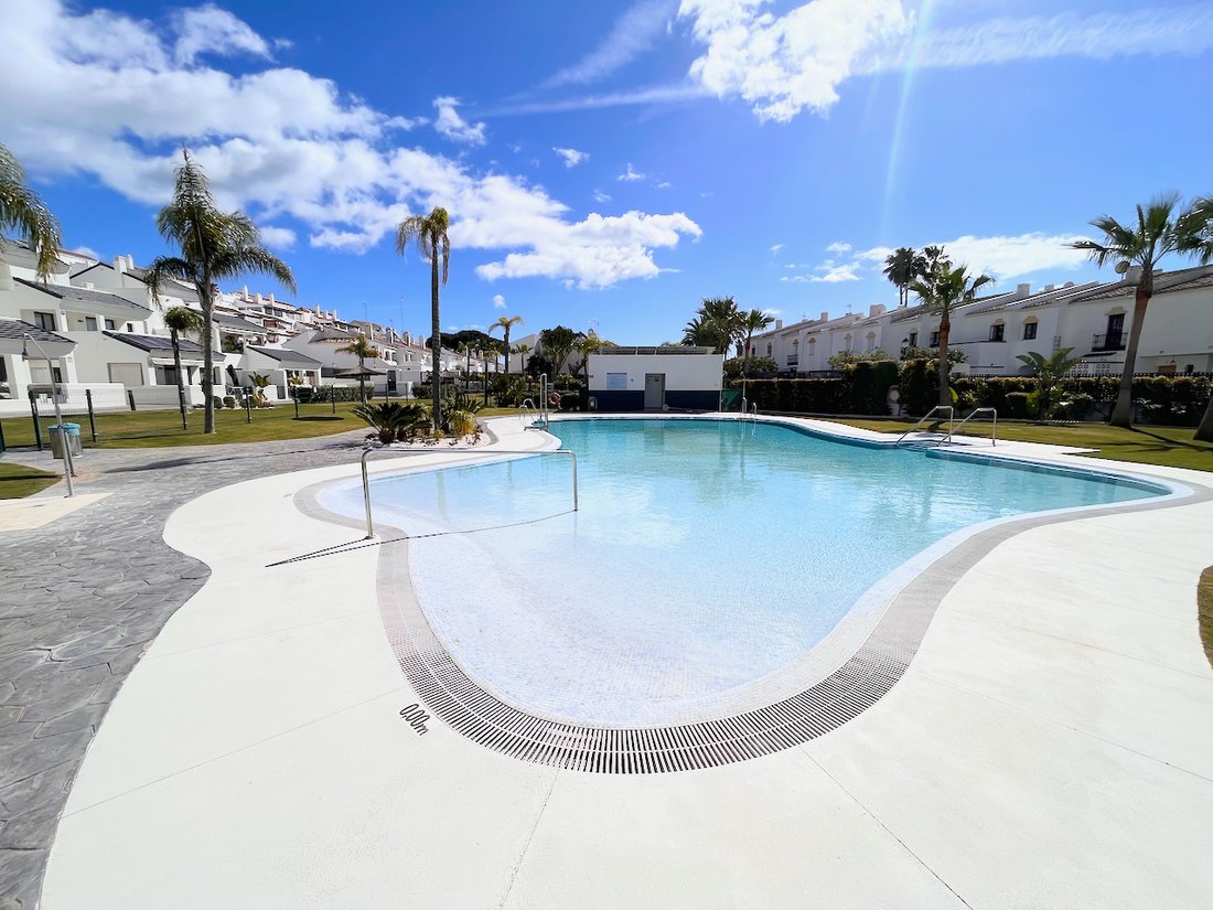Apartment in Estepona, Andalusia, Spain 4 - 17597226