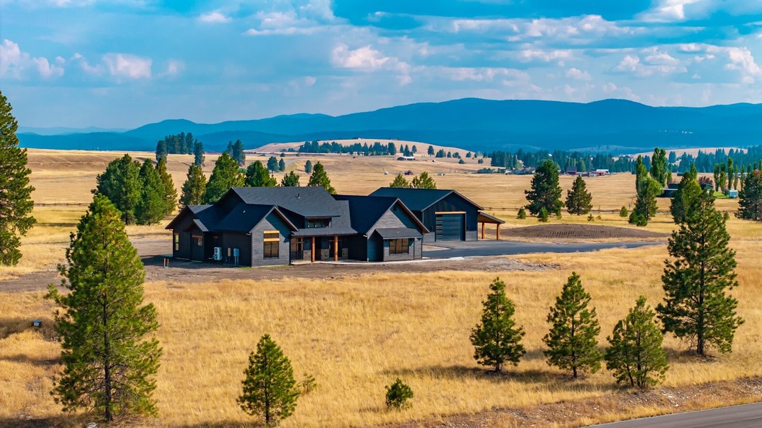House in Eureka, Montana, United States 2 - 17596990