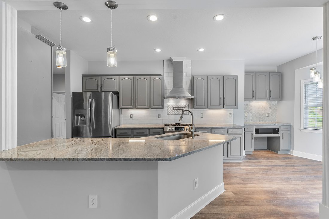 House in Hendersonville, North Carolina, United States 2 - 17596536