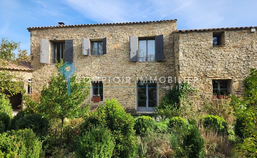 House in Fontaine-de-Vaucluse, Provence-Alpes-Côte d'Azur, France 1
