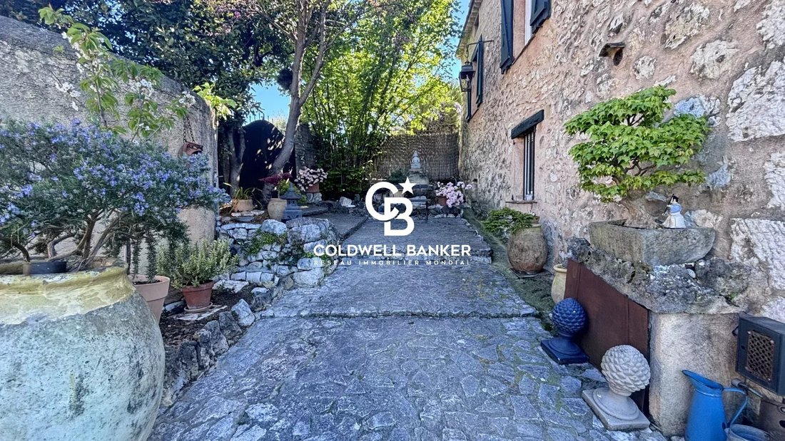 Estate in Saint-Paul-de-Vence, Provence-Alpes-Côte d'Azur, France 3 - 17596525