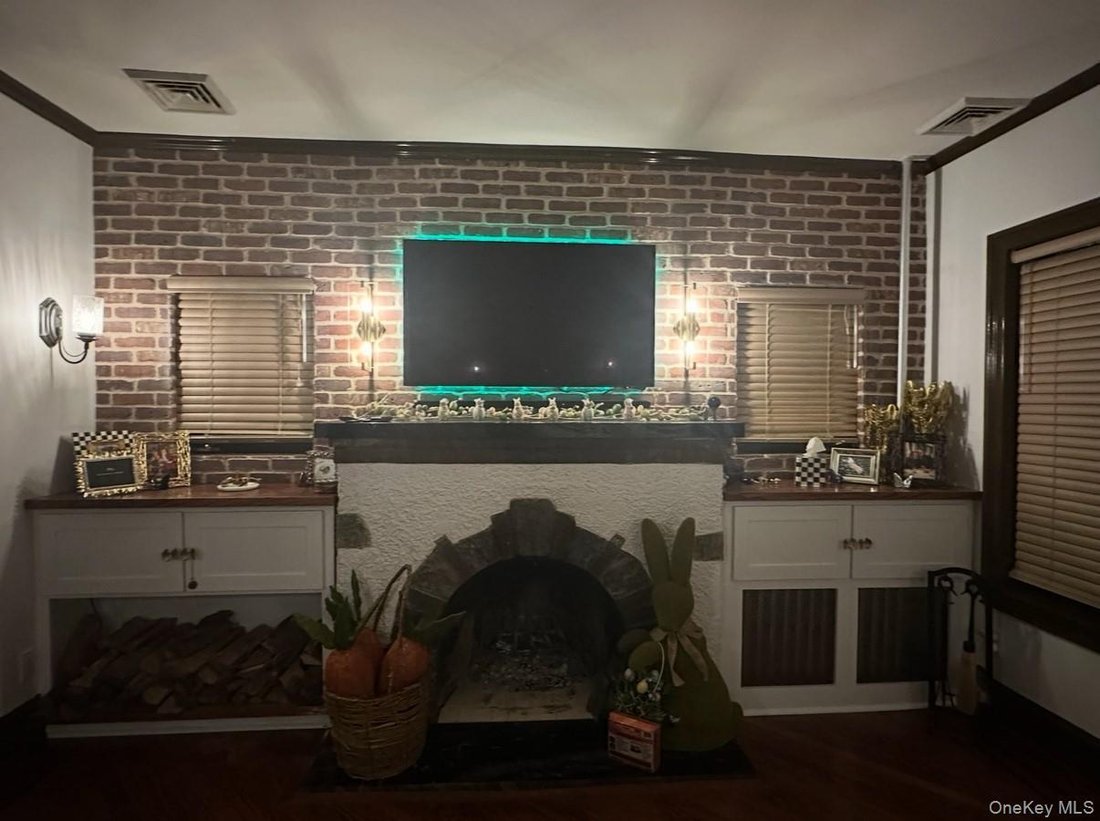 House in New York, New York, United States 5 - 17592146