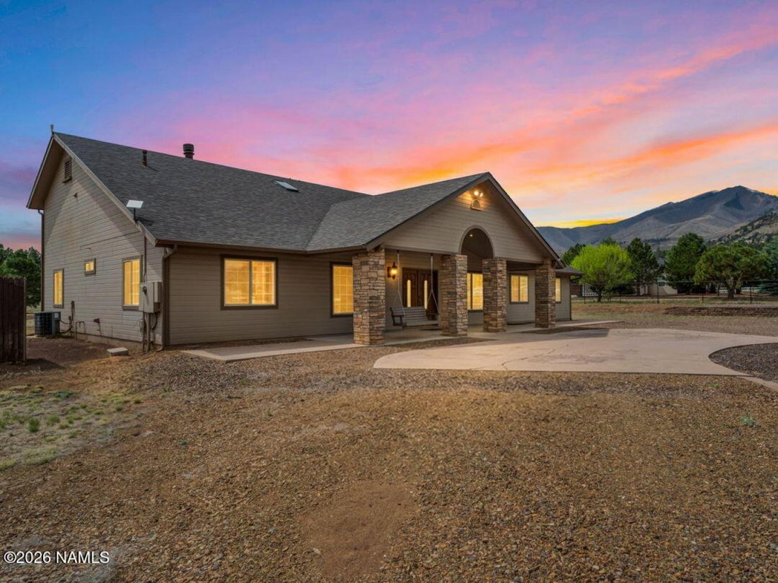 House in Flagstaff, Arizona, United States 2 - 17596461