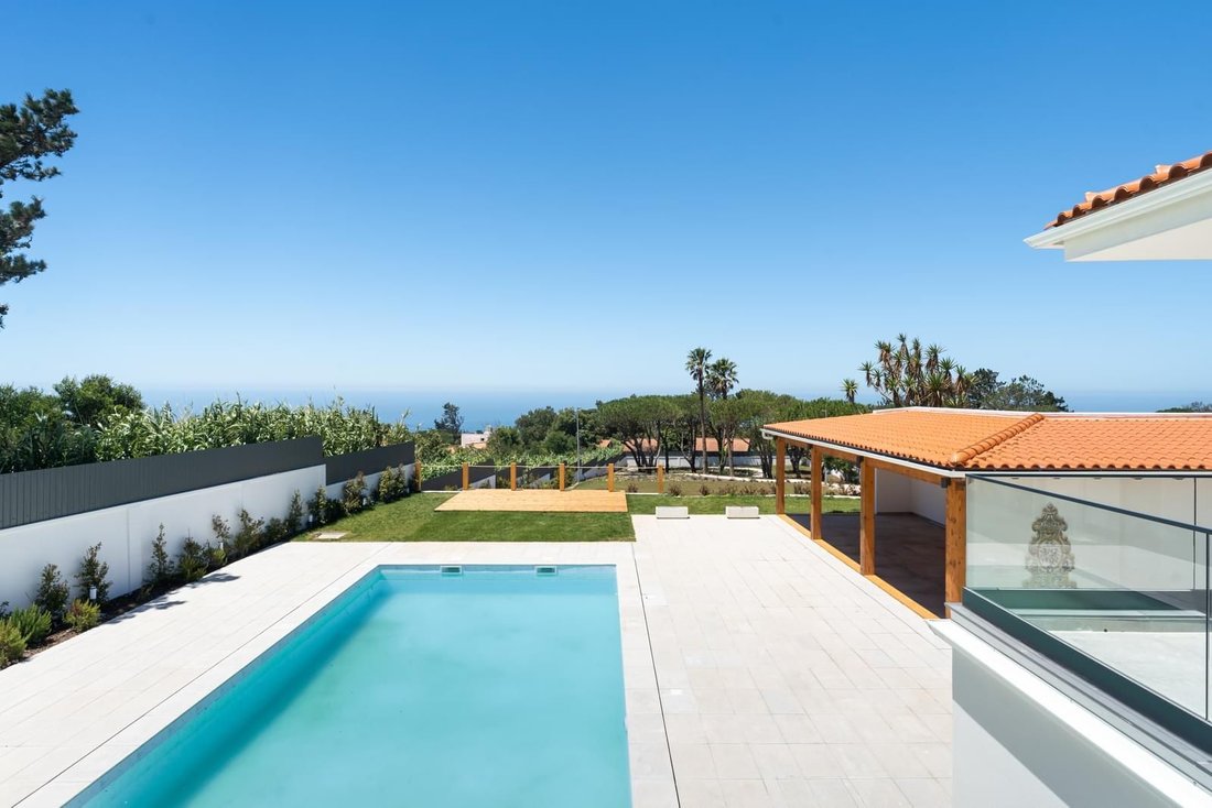 Villa in Colares, Lisbon, Portugal 2 - 17597881