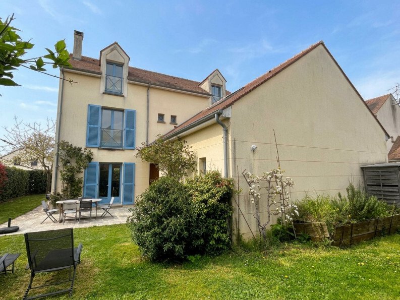 House in Les Loges-en-Josas, Ile-de-France, France 2 - 17593480