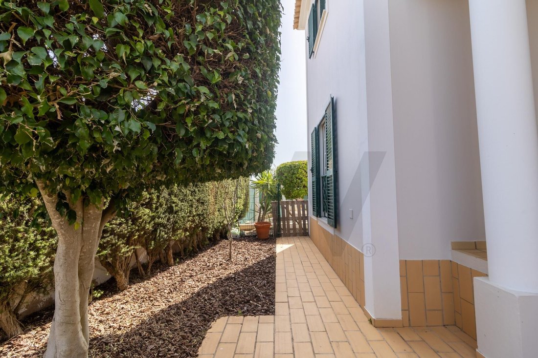Townhouse in Alvor, Algarve, Portugal 5 - 17594816
