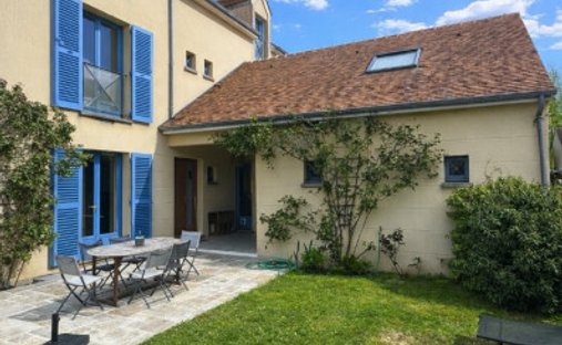 House in Les Loges-en-Josas, Ile-de-France, France 1