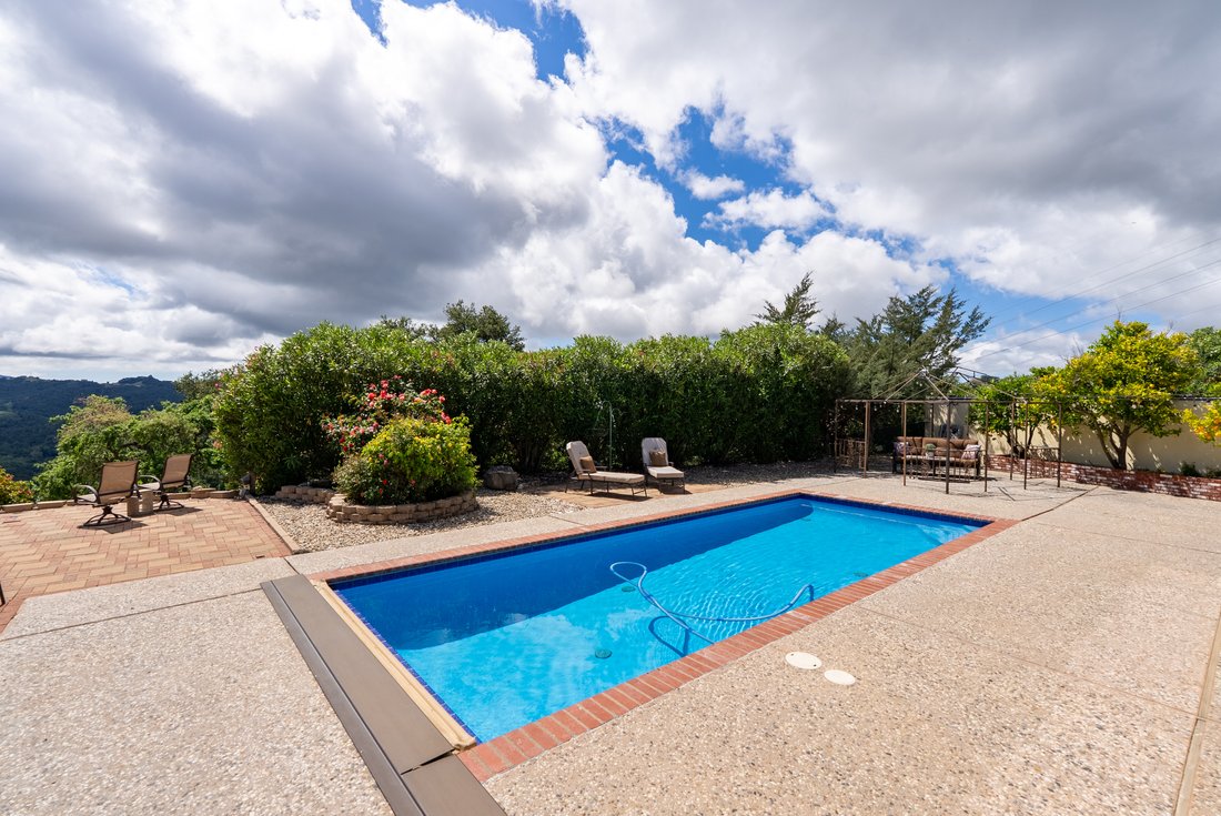 Atascadero, California, United States 1 - 17598032