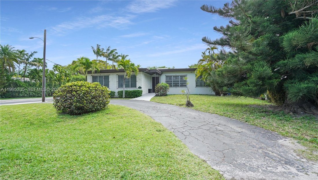 House in Miami, Florida, United States 2 - 17572347