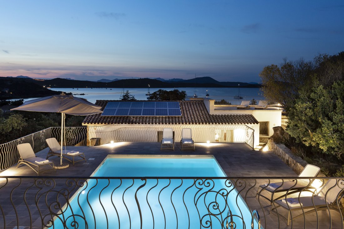 Villa in San Teodoro, Sardinia, Italy 1 - 17598230