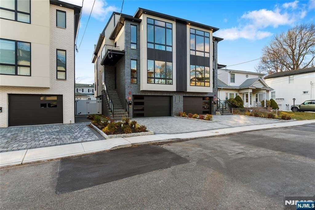 Townhouse in Fort Lee, New Jersey, United States 4 - 17598189